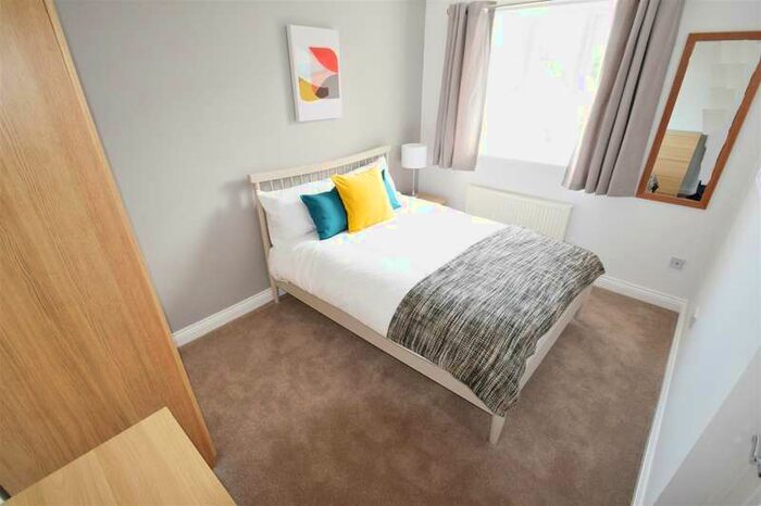 1 Bedroom Property To Rent In Cintra Close, Reading, Berkshire, RG2