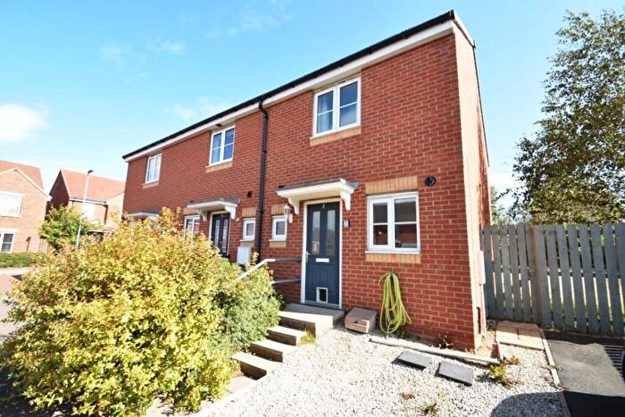 2 Bedroom House To Rent In Harle Oval, Bowburn -, DH6