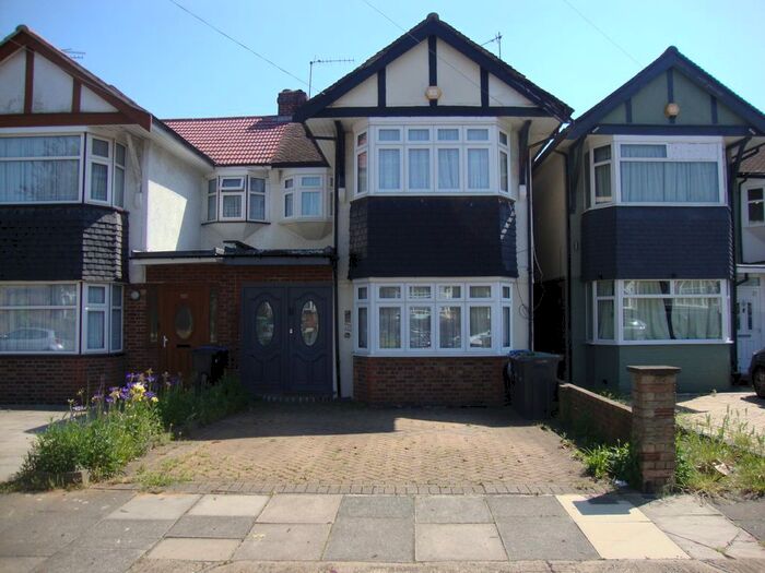 4 Bedroom Semi-Detached House To Rent In Empire Avenue, London, N18