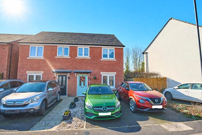 3 Bedroom Semi-Detached House For Sale In Elder Close, Sapcote, LE9