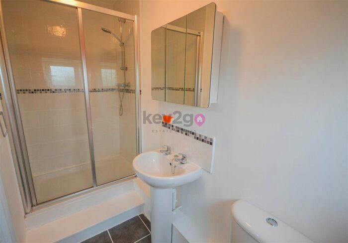 2 Bedroom Flat To Rent In Park Grange Mount, Sheffield, S2