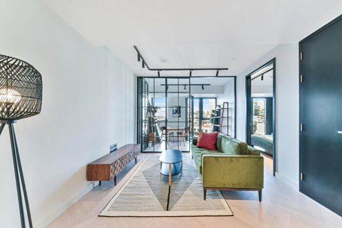 1 Bedroom Apartment To Rent In One Crown Place, The City, London, EC2A