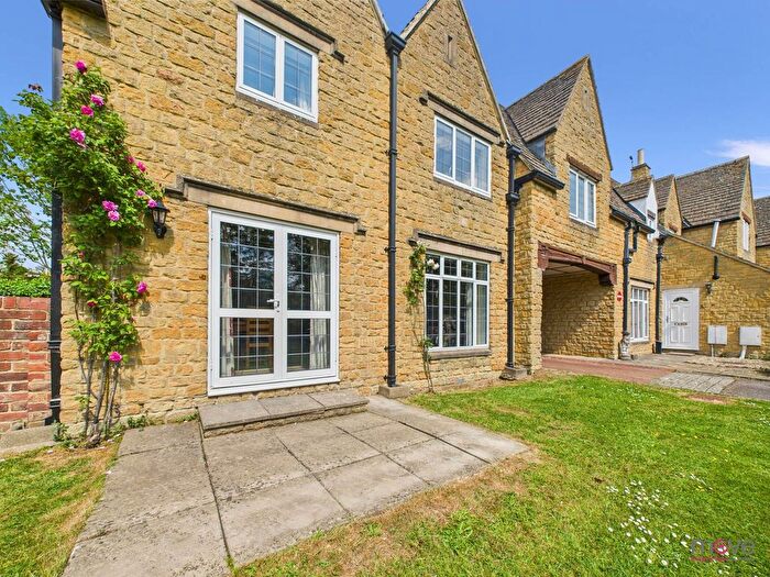 2 Bedroom End Of Terrace House To Rent In Southam Road, Prestbury, GL52