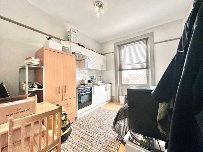 Studio To Rent In Belsize Avenue, NW3