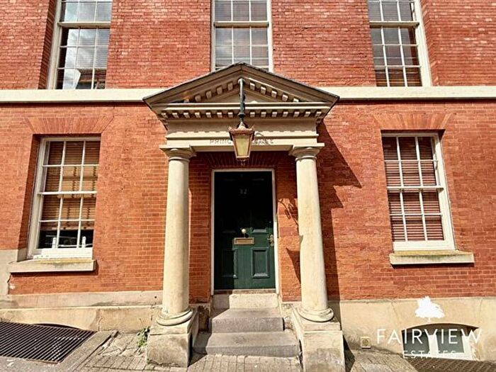 2 Bedroom Apartment To Rent In Park Row, Nottingham, NG1