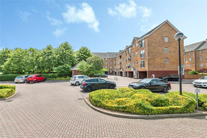 2 Bedroom Flat For Sale In Coal Court, Grays, Essex, RM17