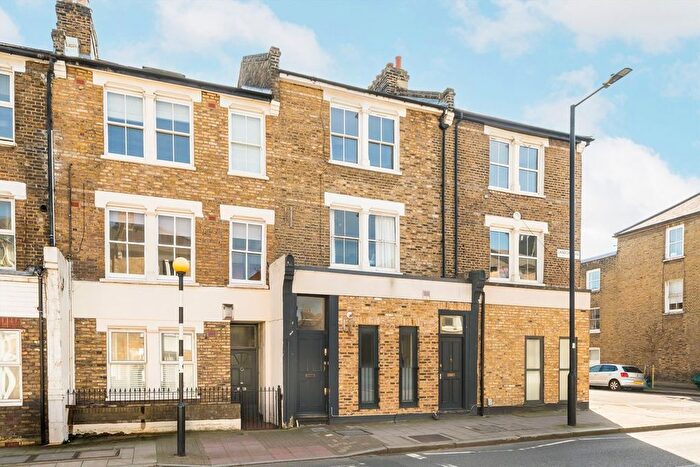 1 Bedroom Flat For Sale In Landor Road, Clapham, SW9