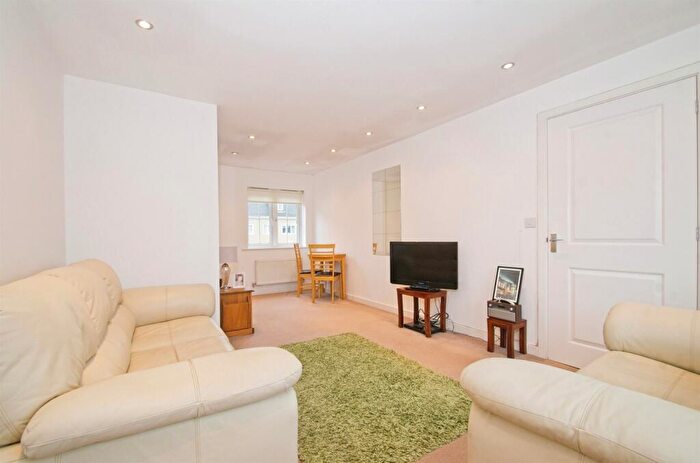 1 Bedroom Coach House For Sale In Rhodfa Brynmenyn, Sarn, Bridgend, CF32