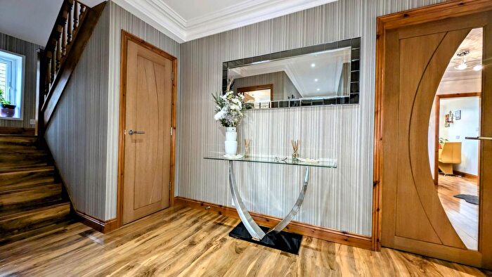4 Bedroom Detached House For Sale In Firgrove Road, Whitehill, Hampshire, GU35