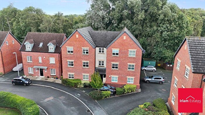 2 Bedroom Flat For Sale In Mona Way, Irlam, M44