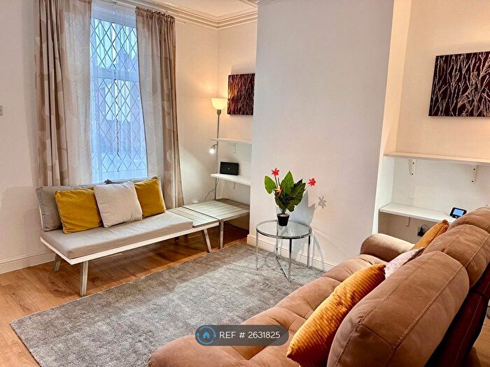 3 Bedroom Terraced House To Rent In Fentonville Street, Sheffield, S11