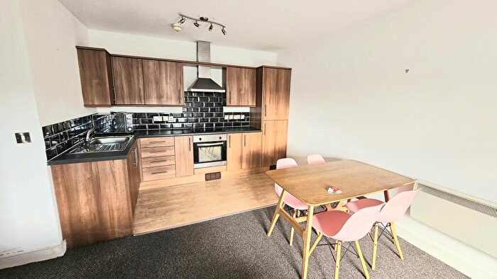 2 Bedroom Apartment To Rent In Georgia Avenue, West Didsbury, M20