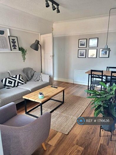 3 Bedroom Flat To Rent In Bosworth Gardens, Newcastle Upon Tyne, NE6