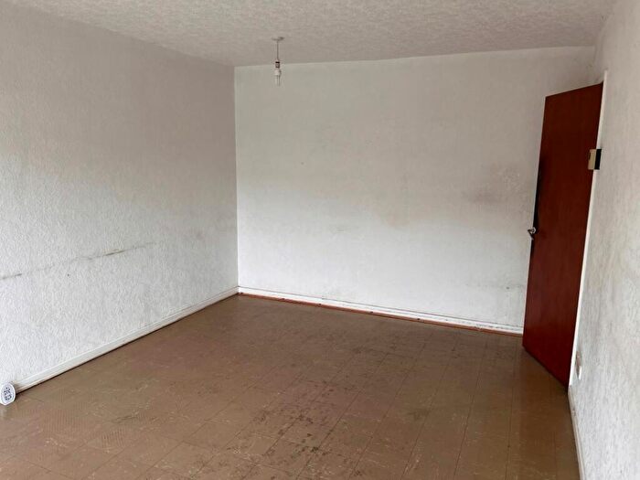 1 Bedroom Flat For Sale In Flat Beechwood Lodge, Doncaster Road, Rotherham, South Yorkshire, S65