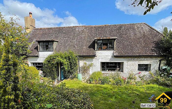4 Bedroom Detached House For Sale In South Street, Salisbury, Wiltshire, SP2