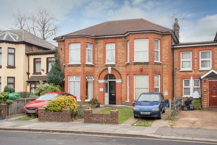 1 Bedroom Flat To Rent In Argyle Road, IG1