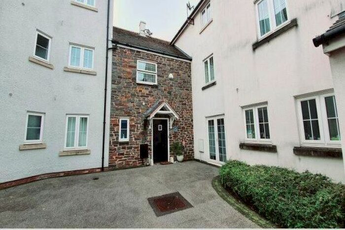 2 Bedroom Property To Rent In Eastcliff, Bristol, BS20