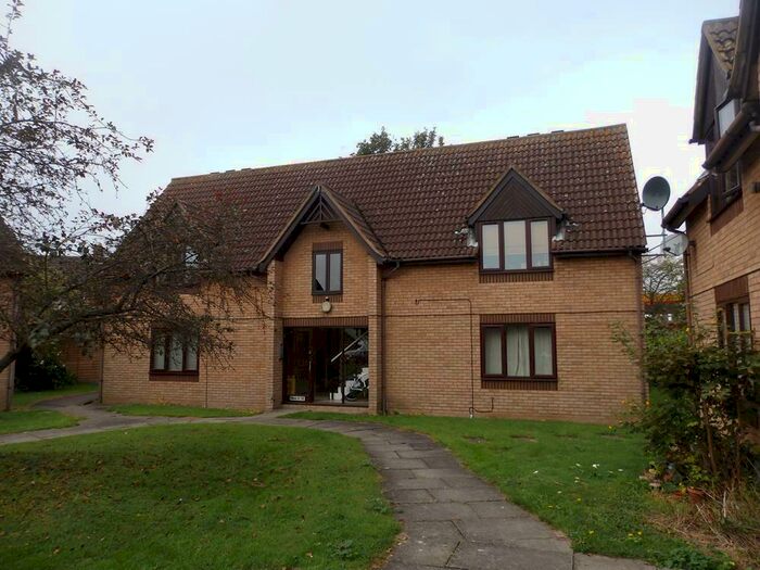 Apartment To Rent In Chestnut Gardens, Kempston, MK42
