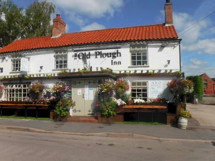 Pub Retail Property / Shop To Rent In The Old Plough, NG22