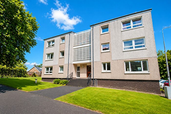 2 Bedroom Flat To Rent In Cairnhill Drive, Glasgow, G52