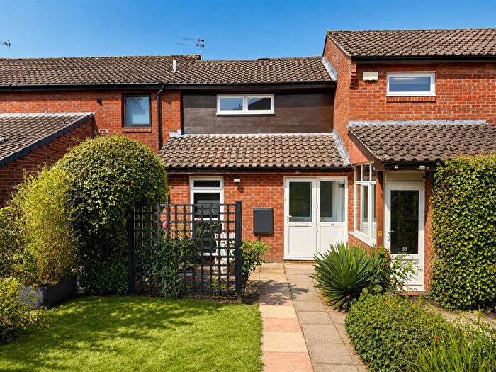 3 Bedroom House To Rent In King Arthur Close, Cheltenham, GL53