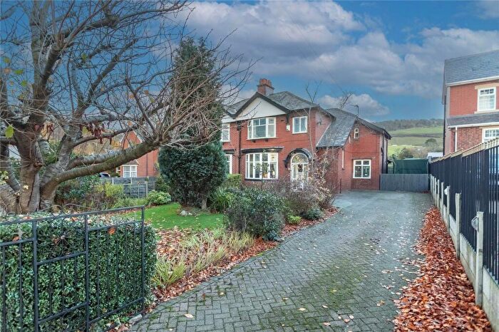 3 Bedroom Semi Detached House For Sale In Hampden Road, Shaw, Oldham, Greater Manchester, OL2