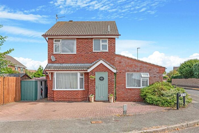 4 Bedroom Detached House For Sale In Bowland Drive, Barton Seagrave, Kettering, NN15