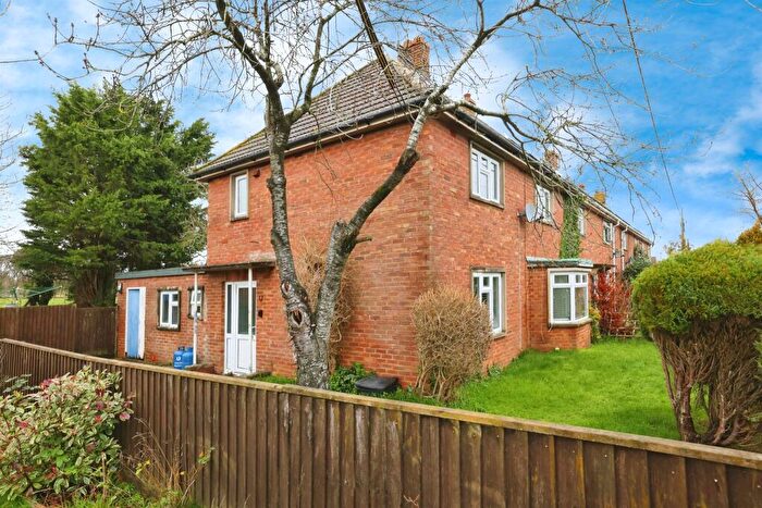 3 Bedroom End Of Terrace House For Sale In Haywards Place, Easterton, Devizes, SN10