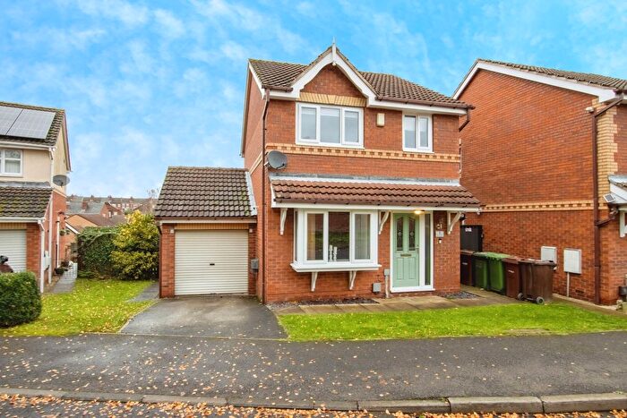 3 Bedroom Detached House For Sale In Beck Rise, Pontefract, West Yorkshire, WF9