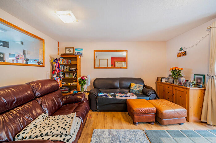 3 Bedroom Terraced House For Sale In Springfields Close, Padbury, Buckingham, MK18