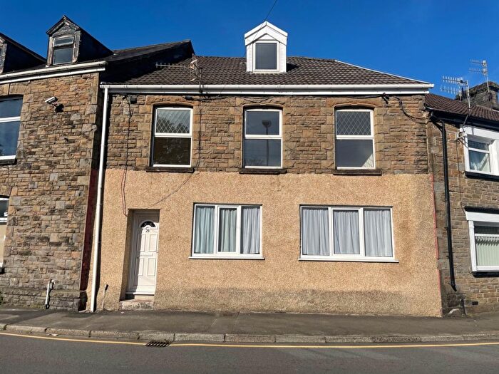 3 Bedroom Semi-Detached House To Rent In Hebron Road, Clydach, Swansea, SA6