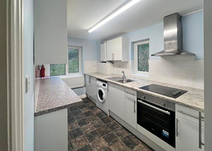3 Bedroom Apartment To Rent In Victoria Court, Ashton Road, Lancaster, LA1