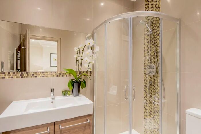 1 Bedroom Flat To Rent In Draycott Place, London, SW3