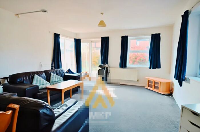 4 Bedroom Flat To Rent In Flat, Birmingham, B29