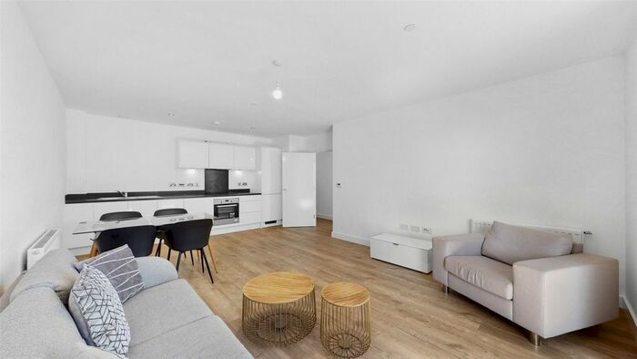 1 Bedroom Flat To Rent In Chesterton House, Harrow On The Hill, HA1