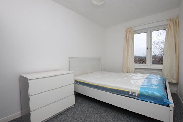 2 Bedroom Flat To Rent In Bathwick Street, Bath, BA2