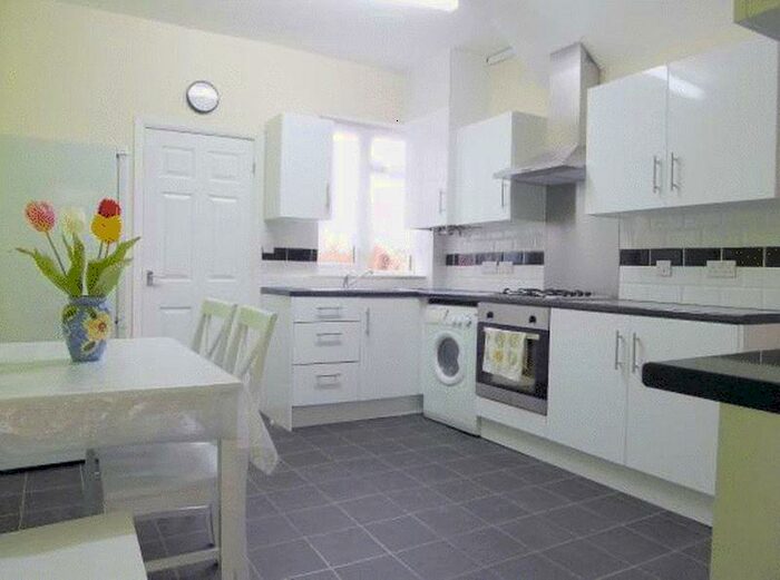 4 Bedroom Terraced House To Rent In Lottie Road, Selly Oak, Birmingham, B29