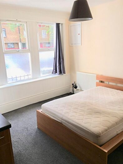Studio To Rent In Rollins Street, London, SE15