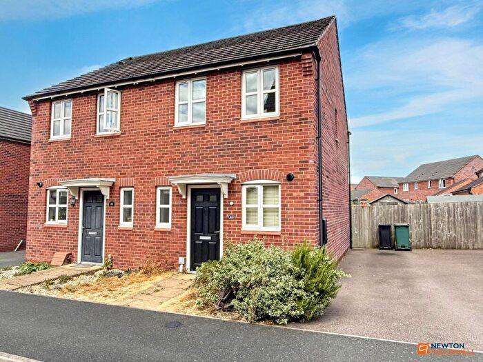 2 Bedroom Semi-Detached House For Sale In Farley Crescent, Ibstock, LE67