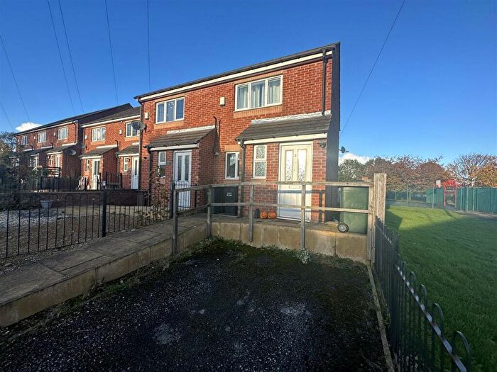 2 Bedroom Terraced House For Sale In Collinfield Rise, Bradford, West Yorkshire, BD6