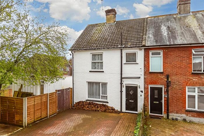 1 Bedroom House To Rent In Town Centre, RH11