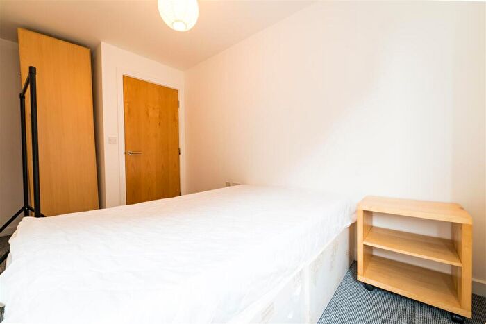 2 Bedroom Apartment To Rent In Montana House City Centre, M1