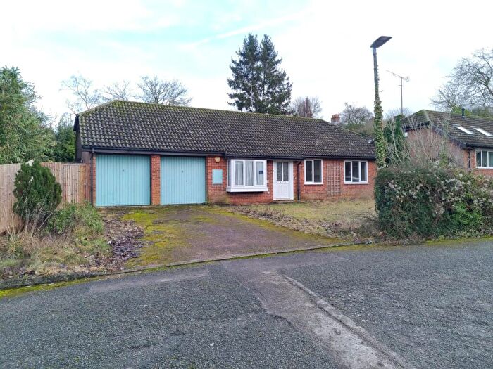 4 Bedroom Bungalow For Sale In Mimram Close, Whitwell, Hitchin, Hertfordshire, SG4