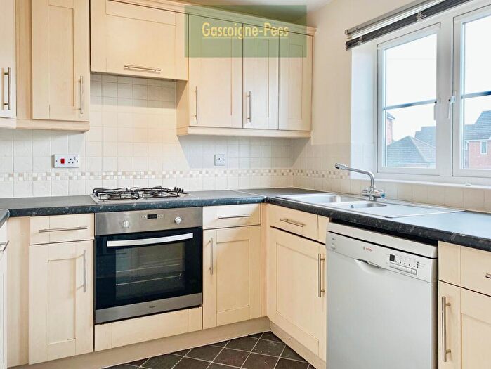 4 Bedroom Town House To Rent In Beggarwood, RG22