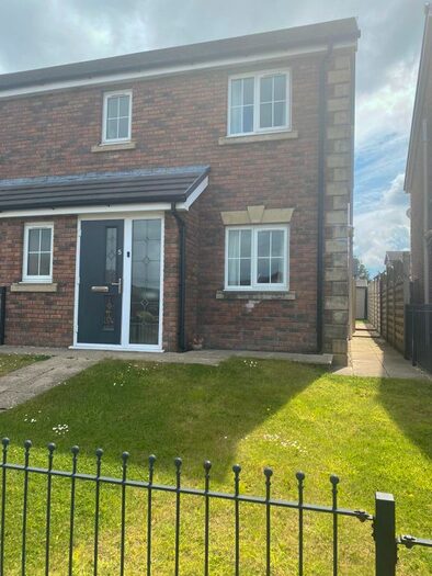 3 Bedroom Semi-Detached House To Rent In Cysgod Y Gors, Gorslas, Llanelli, SA14