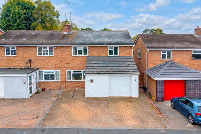 3 Bedroom Semi-Detached House For Sale In Honey Way Royston, SG8