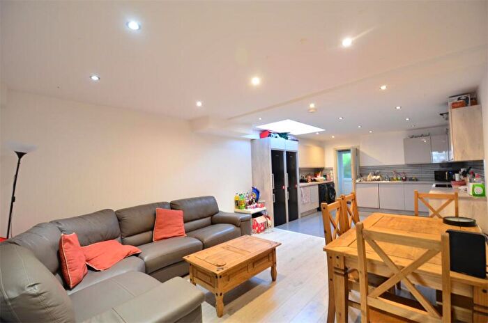 7 Bedroom Terraced House To Rent In Heeley Road, Selly Oak, B29