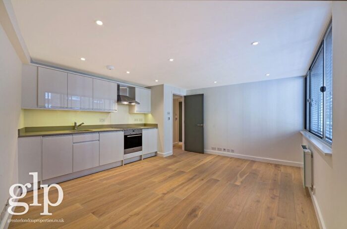 2 Bedroom Flat To Rent In Shelton Street, Covent Garden, WC2H