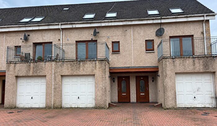 3 Bedroom House To Rent In Village Road, Cambuslang, G72