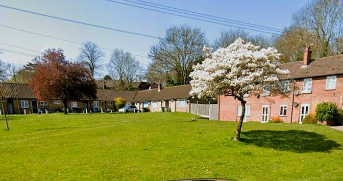 Apartment To Rent In Binyon Crescent, Stanmore, HA7